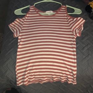 T-shirt, cute but casual